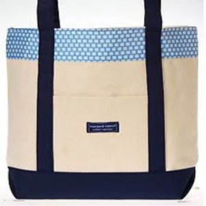Vineyard Vines UNC Tote!